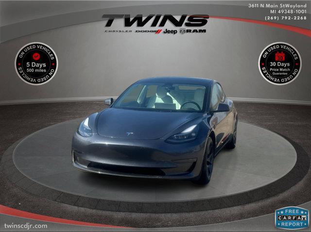 Photo of 2023 Gray Tesla Model 3