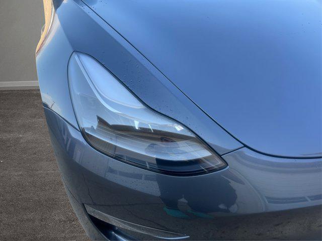 Photo of 2023 Gray Tesla Model 3
