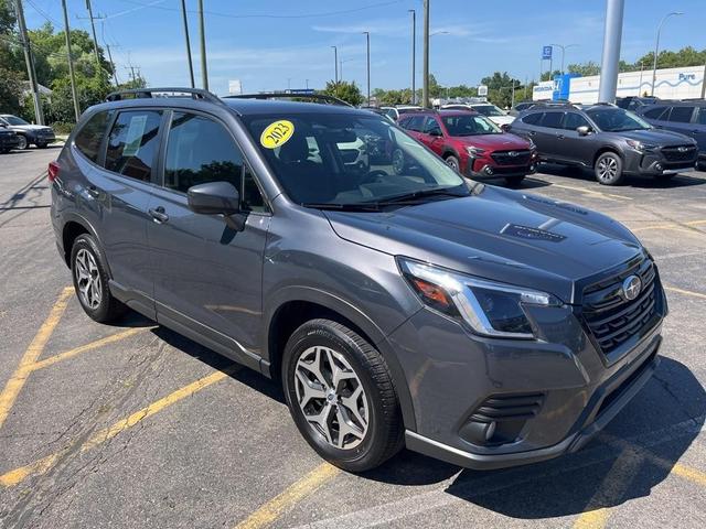 Photo of 2023 Magnetite Gray Metallic Subaru Forester