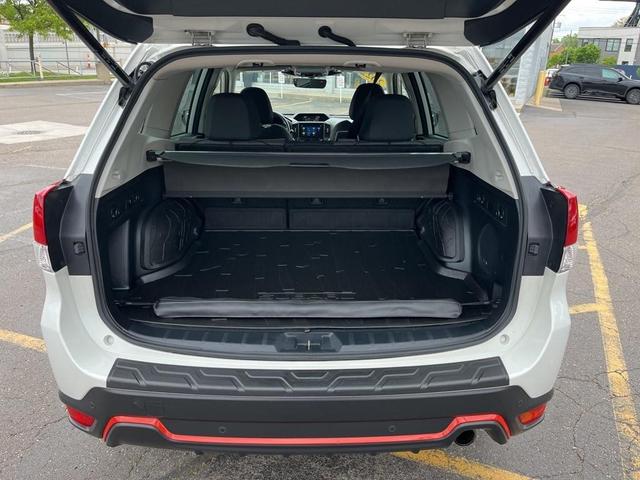 Photo of 2022 Crystal White Pearl Subaru Forester