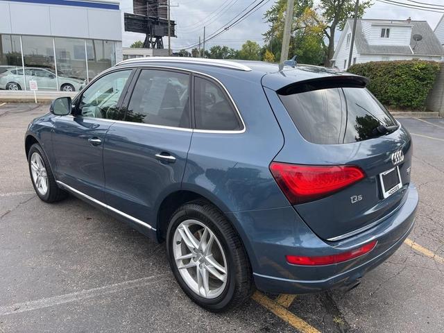 Photo of 2017 Utopia Blue Metallic Audi Q5