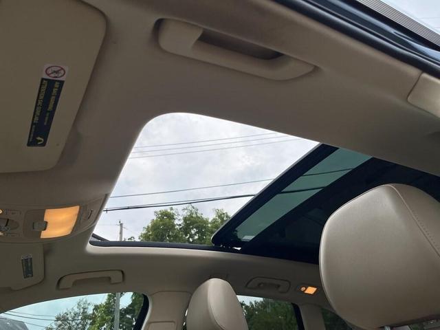 Photo of 2017 Utopia Blue Metallic Audi Q5