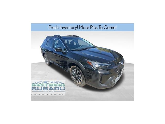 Photo of 2023 Crystal Black Silica Subaru Outback