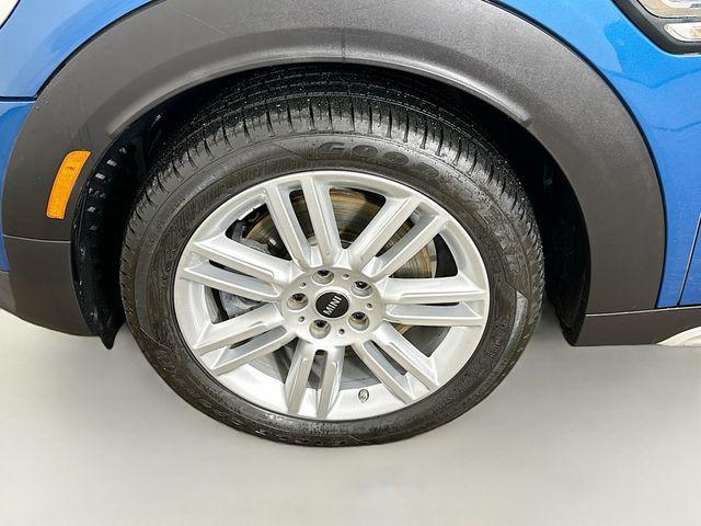 Photo of 2022 Island Blue Metallic MINI Countryman