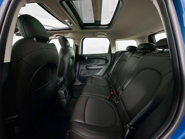Photo of 2022 Island Blue Metallic MINI Countryman