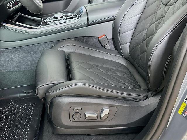 Photo of 2026 Skyscraper Grey Metallic BMW X5 PHEV