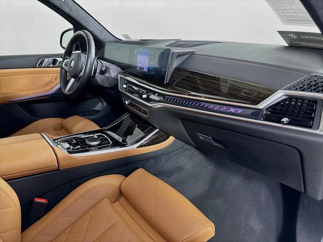 Photo of 2023 Black Sapphire Metallic BMW X7