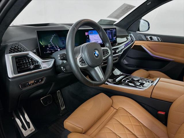 Photo of 2023 Black Sapphire Metallic BMW X7