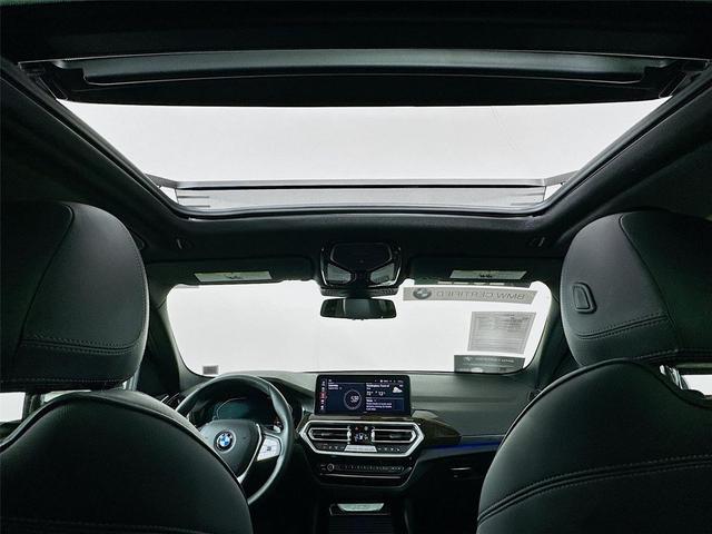 Photo of 2022 Alpine White BMW X3