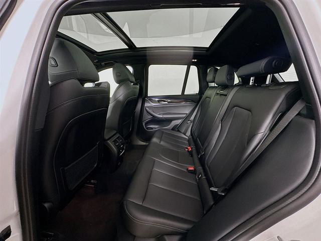Photo of 2022 Alpine White BMW X3