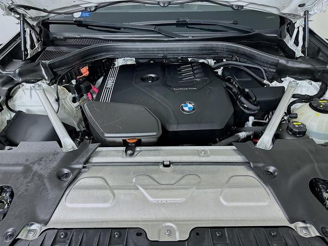 Photo of 2022 Alpine White BMW X3