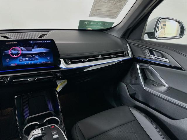 Photo of 2024 Phytonic Blue Metallic BMW X1
