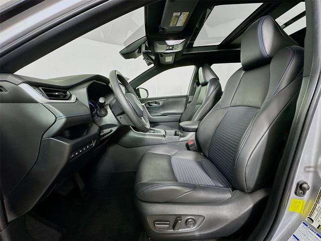 Photo of 2022 Silver Sky Metallic/Midnight Black Metallic Toyota RAV4 Hybrid