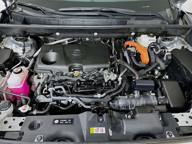 Photo of 2022 Silver Sky Metallic/Midnight Black Metallic Toyota RAV4 Hybrid