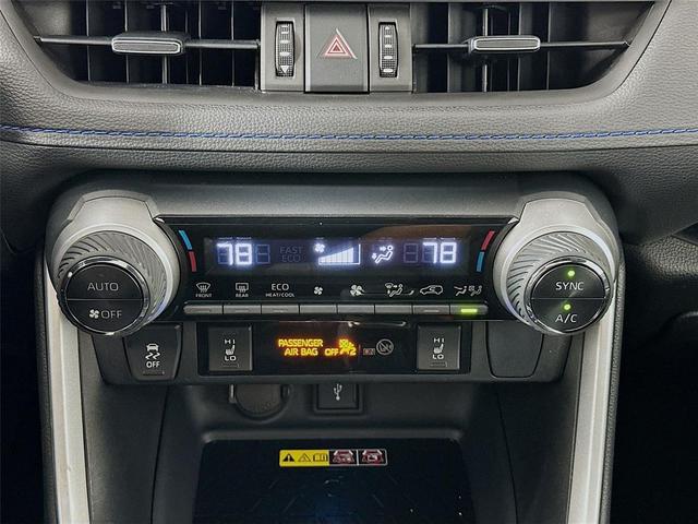 Photo of 2022 Silver Sky Metallic/Midnight Black Metallic Toyota RAV4 Hybrid