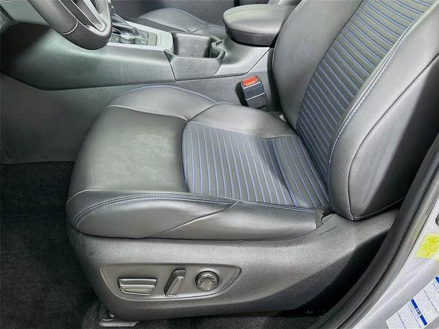 Photo of 2022 Silver Sky Metallic/Midnight Black Metallic Toyota RAV4 Hybrid