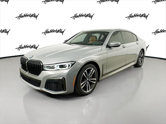 2022 BMW 740