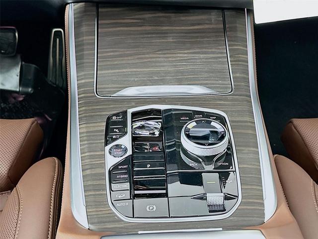 Photo of 2026 Carbon Black Metallic BMW X5 PHEV
