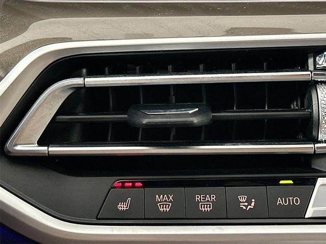 Photo of 2023 Alpine White BMW X5