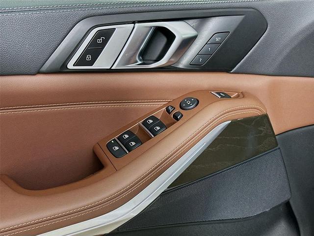 Photo of 2023 Alpine White BMW X5