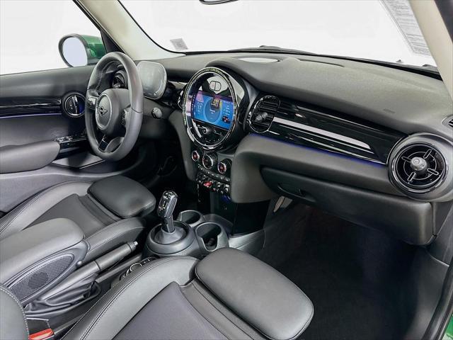 Photo of 2023 British Racing Green IV Metallic MINI Hardtop