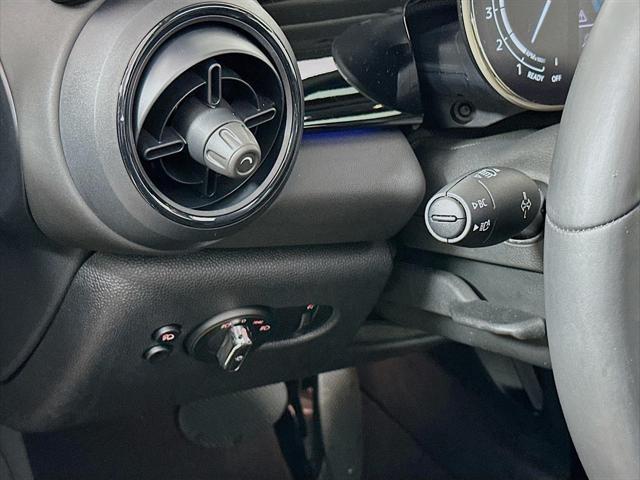 Photo of 2023 British Racing Green IV Metallic MINI Hardtop