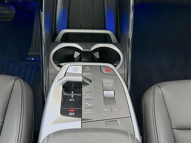 Photo of 2024 Utah Orange Metallic BMW X1