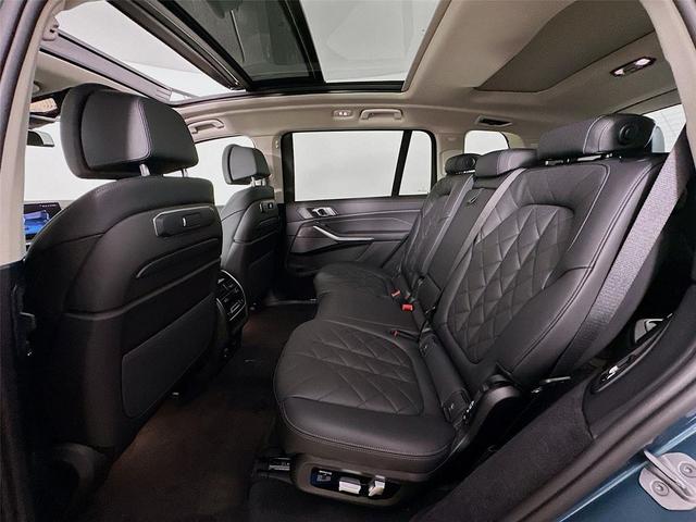 Photo of 2026 Blue Ridge Mountain Metallic BMW X7