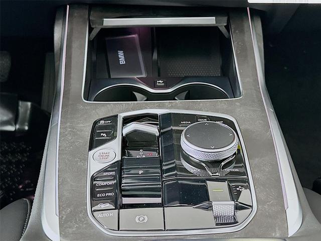 Photo of 2026 Blue Ridge Mountain Metallic BMW X7