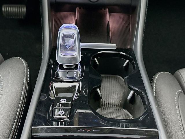 Photo of 2024 Volvo XC40