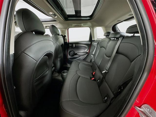 Photo of 2023 Chili Red MINI Hardtop
