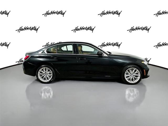 Photo of 2024 Black Sapphire Metallic BMW 330