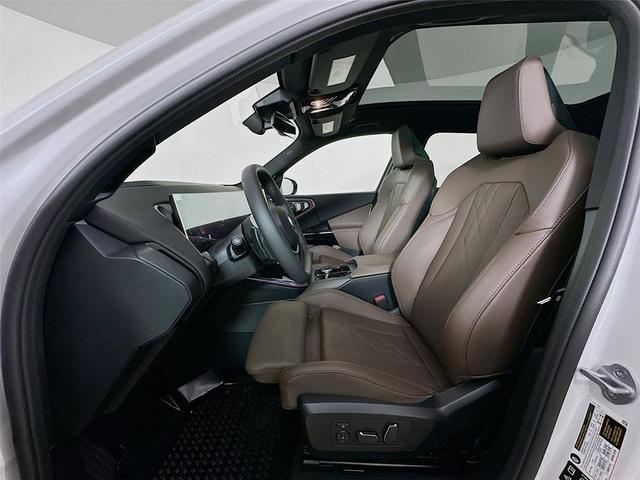 Photo of 2026 Mineral White Metallic BMW X3