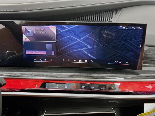 Photo of 2025 Carbon Black Metallic BMW 760