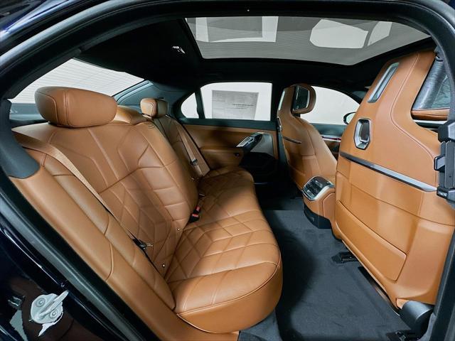 Photo of 2025 Carbon Black Metallic BMW 760