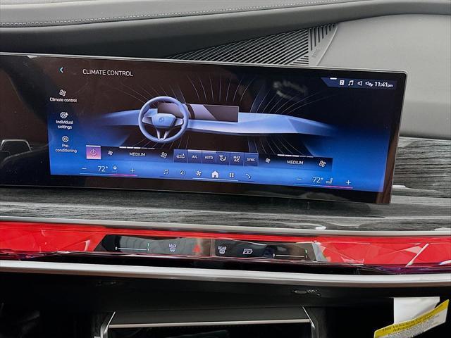 Photo of 2025 Carbon Black Metallic BMW 760