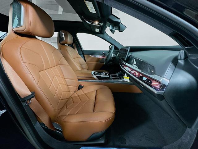 Photo of 2025 Carbon Black Metallic BMW 760