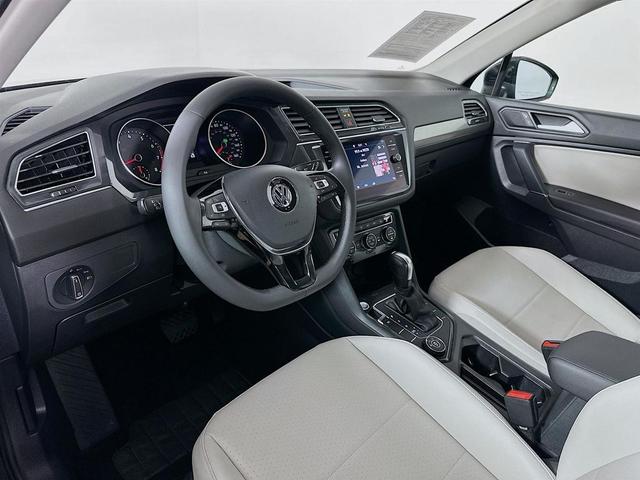 Photo of 2020 Deep Black Pearl Volkswagen Tiguan