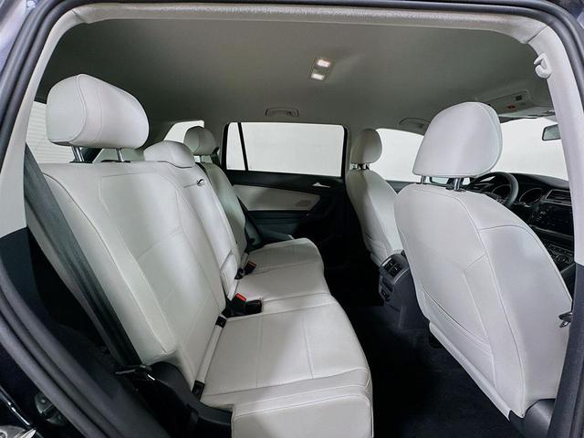 Photo of 2020 Deep Black Pearl Volkswagen Tiguan