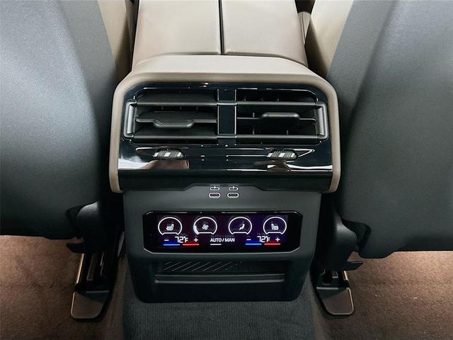 Photo of 2026 Black Sapphire Metallic BMW i5