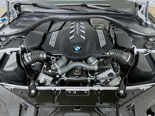 Photo of 2024 Mineral White Metallic BMW M850