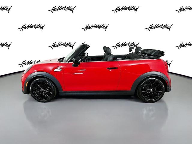 Photo of 2023 Chili Red MINI Convertible