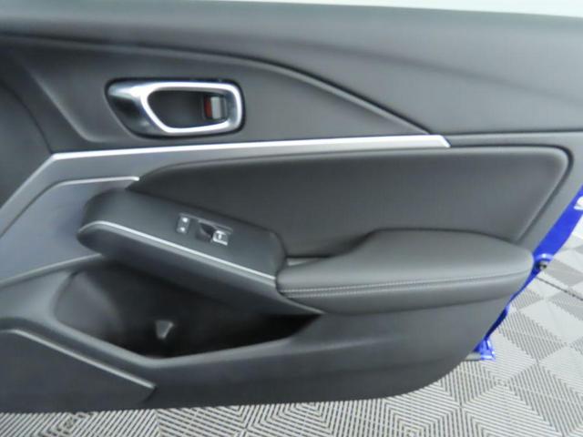 Photo of 2025 Apex Blue Pearl Acura Integra