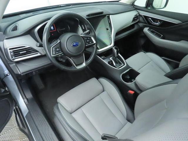Photo of 2021 Ice Silver Metallic Subaru Outback