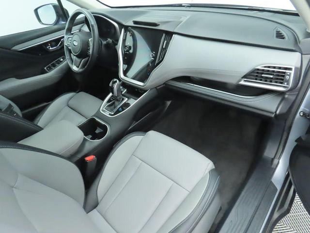 Photo of 2021 Ice Silver Metallic Subaru Outback