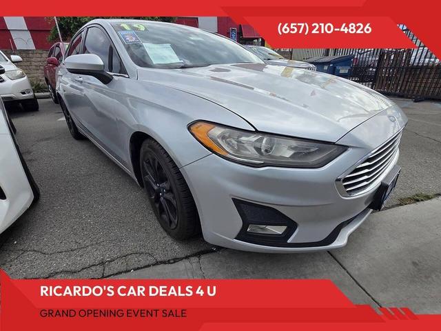 Photo of 2019 Ingot Silver Ford Fusion