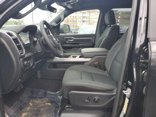 Photo of 2025 Diamond Black RAM 1500