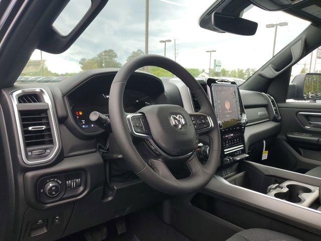 Photo of 2025 Diamond Black RAM 1500