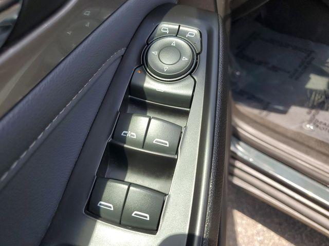 Photo of 2020 Graphite Metallic Chevrolet Traverse