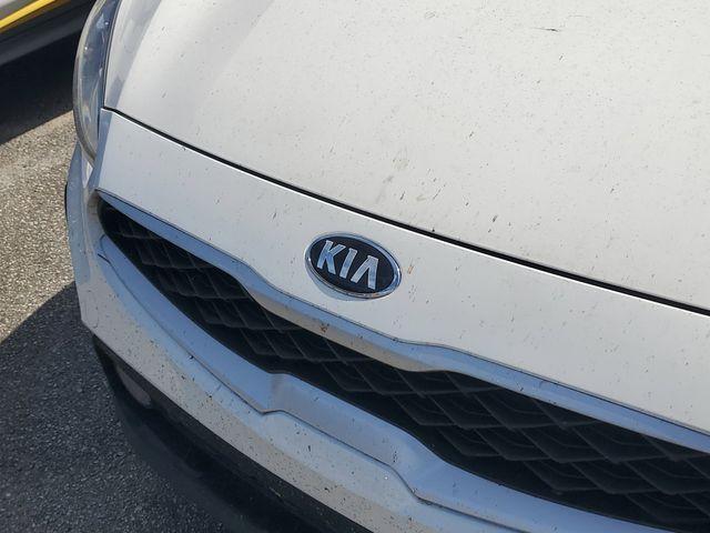 Photo of 2020 Clear White Kia Forte
